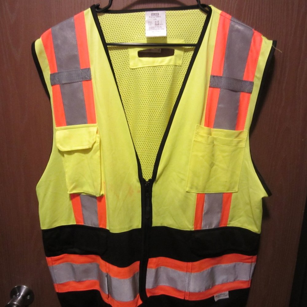 U-LINE L/XL (S-21676G-L/VEST